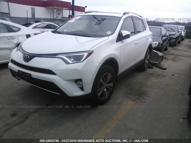JTMRFREV2JJ177529 - 2018 TOYOTA RAV4 ADVENTURE/XLE 白色 照片 2
