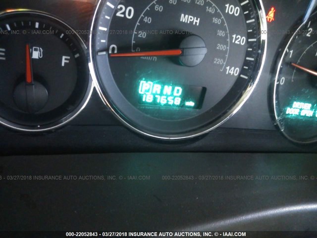 1J8HG48N56C333462 - 2006 JEEP COMMANDER GRAY photo 7