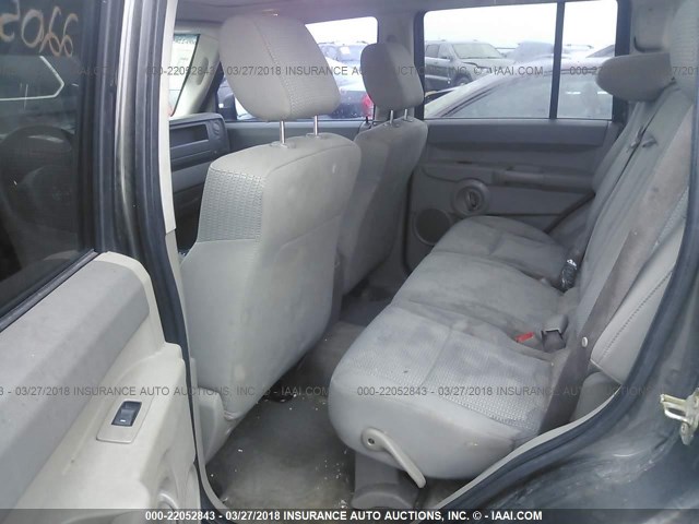 1J8HG48N56C333462 - 2006 JEEP COMMANDER GRAY photo 8