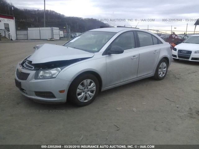 1G1PD5SHXC7270795 - 2012 CHEVROLET CRUZE LS SILVER photo 2