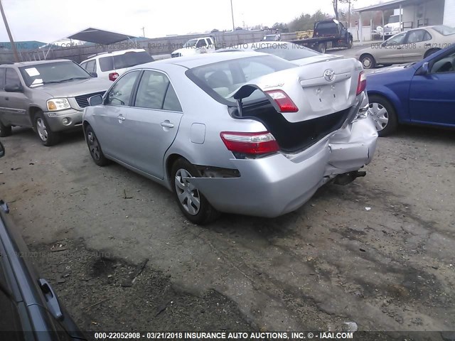 4T1BE46K97U124972 - 2007 TOYOTA CAMRY NEW GENERAT CE/LE/XLE/SE SILVER photo 3