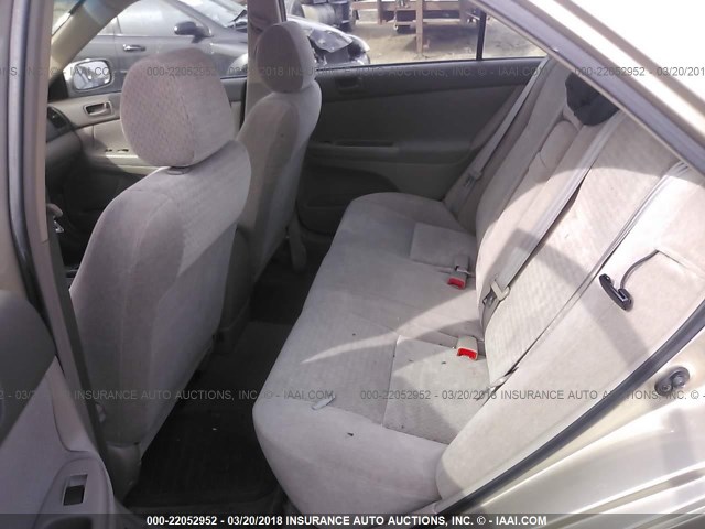 JTDBE32K620040032 - 2002 TOYOTA CAMRY LE/XLE/SE BEIGE photo 8