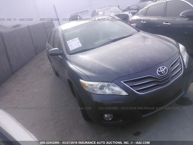 4T1BK3EK4B4632652 - 2011 TOYOTA CAMRY SE/LE/XLE GRAY photo 1
