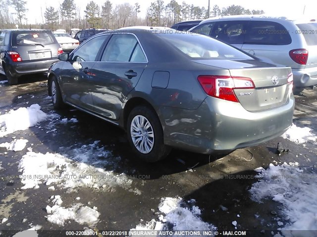 4T1BF1FK9EU826203 - 2014 TOYOTA CAMRY L/SE/LE/XLE 绿色 照片 3