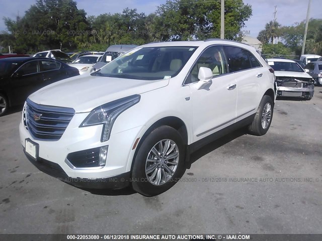 1GYKNBRS2HZ325129 - 2017 CADILLAC XT5 LUXURY WHITE photo 2