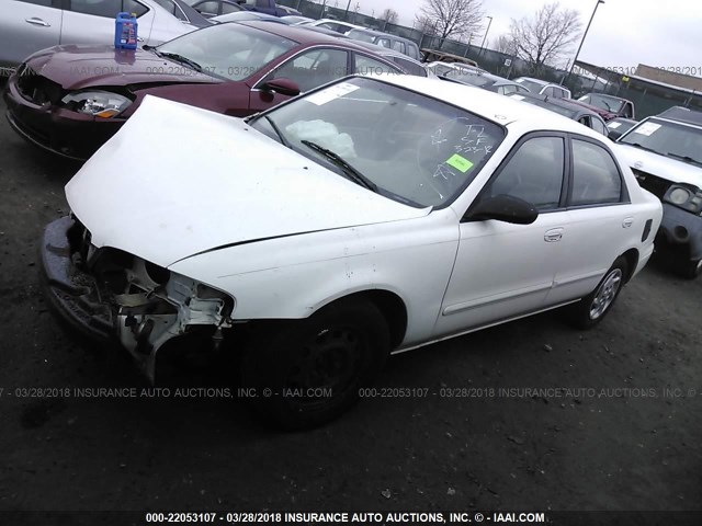 1YVGF22C8W5740501 - 1998 MAZDA 626 DX/LX WHITE photo 2