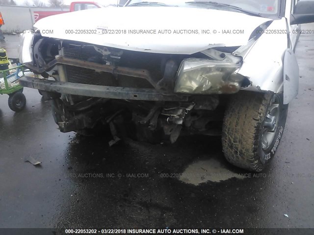 1N6ED27Y13C433733 - 2003 NISSAN FRONTIER CREW CAB XE/CREW CAB SE WHITE photo 6