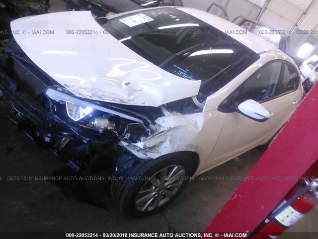 KNAFX4A69E5222026 - 2014 KIA FORTE LX WHITE photo 2