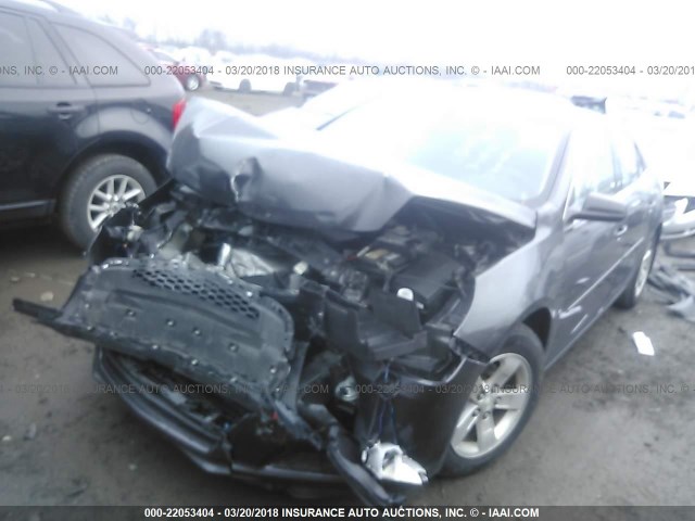 1G11B5SA5DF267065 - 2013 CHEVROLET MALIBU LS 灰色 照片 2
