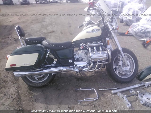 1HFSC3439VA001001 - 1997 HONDA GL1500 CT/2 GREEN photo 8