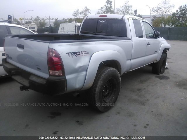 5TETU62N75Z075895 - 2005 TOYOTA TACOMA PRERUNNER ACCESS CAB SILVER photo 4