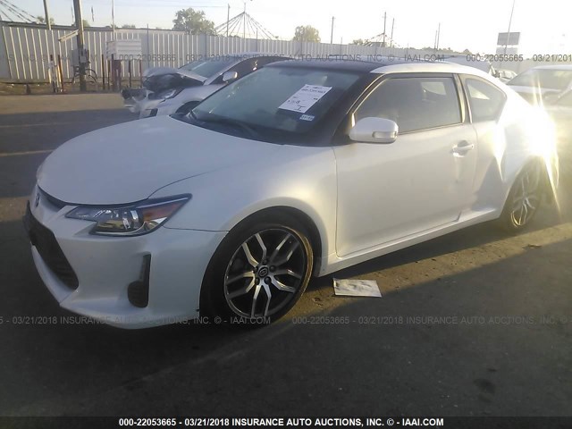 JTKJF5C76GJ024633 - 2016 TOYOTA SCION TC 白色 照片 2