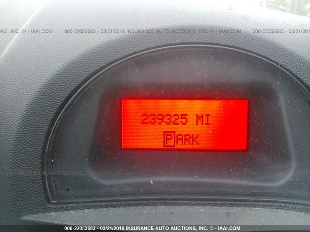 2G2WP522551154897 - 2005 PONTIAC GRAND PRIX SILVER photo 7