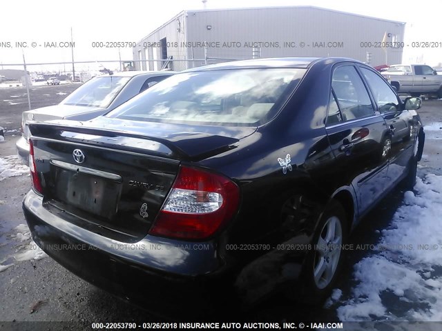 4T1BE32K44U269364 - 2004 TOYOTA CAMRY LE/XLE/SE შავი ფოტო 4