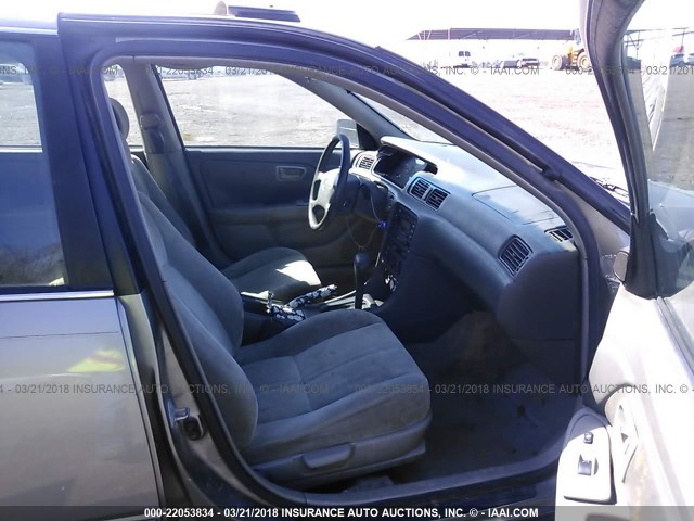 JT2BG22K7X0322183 - 1999 TOYOTA CAMRY LE/XLE GRAY photo 5