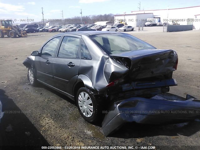 1FAFP34344W129251 - 2004 FORD FOCUS SE COMFORT/SE SPORT GRAY photo 3