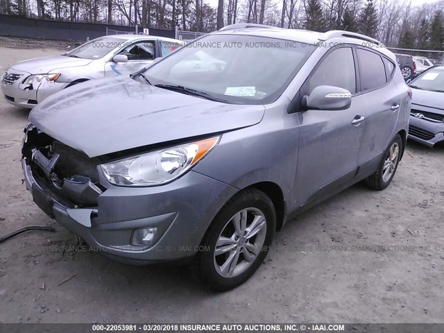 KM8JUCAC0DU696033 - 2013 HYUNDAI TUCSON GLS/LIMITED GRAY photo 2