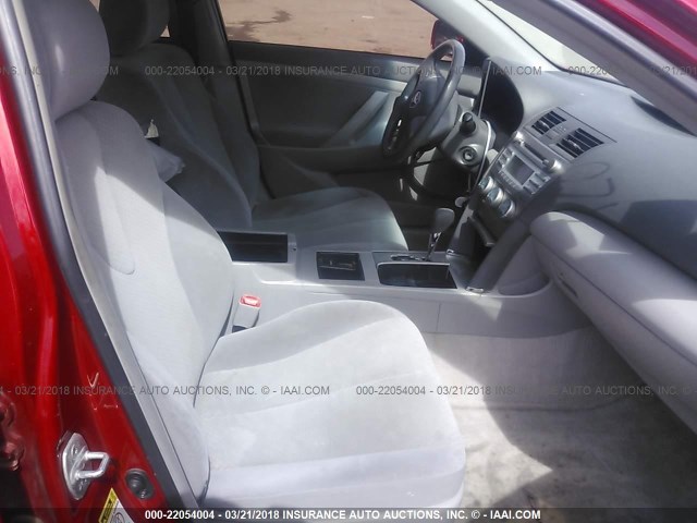 4T1BE46K39U372248 - 2009 TOYOTA CAMRY SE/LE/XLE RED photo 5