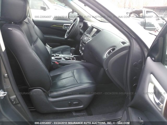 5N1AR2MM2GC659589 - 2016 NISSAN PATHFINDER S/SV/SL/PLATINUM 灰色 照片 5
