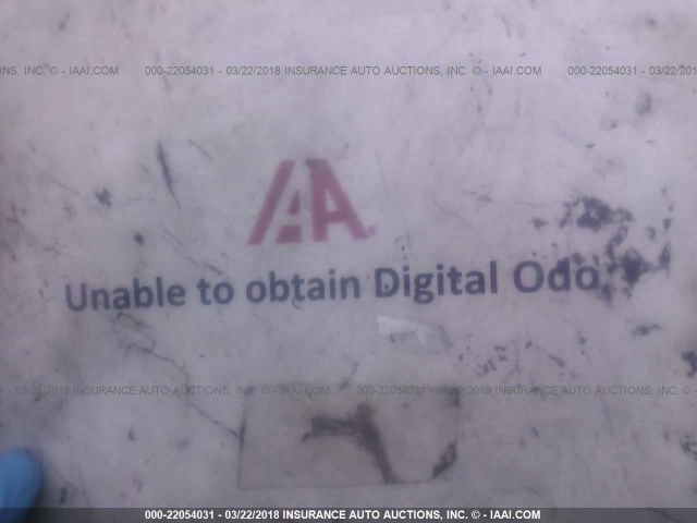 4T1BF1FK8HU300374 - 2017 TOYOTA CAMRY LE/XLE/SE/XSE Silber Foto 7