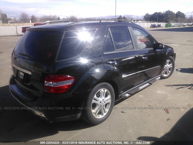 4JGBB75E76A079214 - 2006 MERCEDES-BENZ ML 500 BLACK photo 4