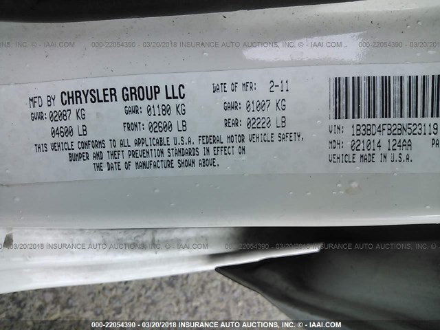 1B3BD4FB2BN523119 - 2011 DODGE AVENGER EXPRESS 白色 照片 9