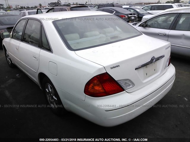 4T1BF28B11U170852 - 2001 TOYOTA AVALON XL/XLS WHITE photo 3