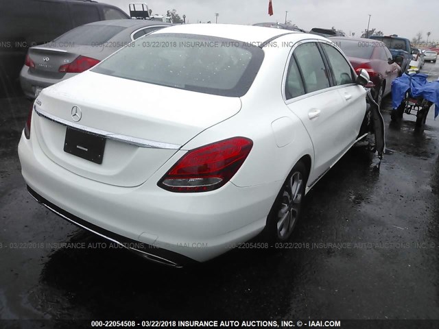 55SWF4JB8JU254153 - 2018 MERCEDES-BENZ C 300 WHITE photo 4