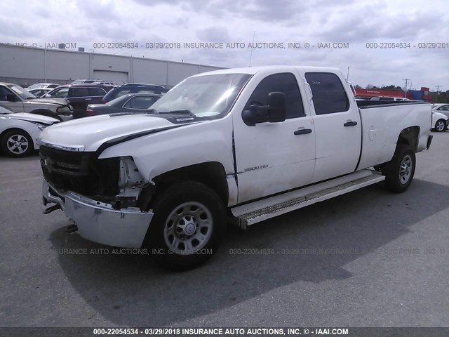 1GC4CZEG5DF188679 - 2013 CHEVROLET SILVERADO C3500 WHITE photo 2