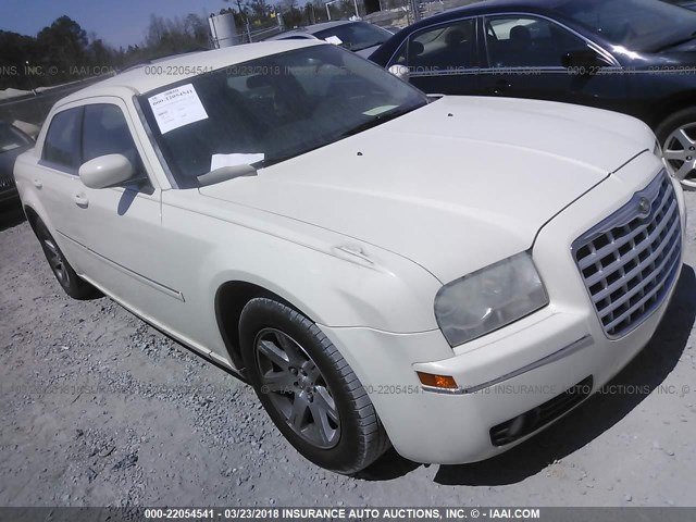 2C3KA53G87H702282 - 2007 CHRYSLER 300 TOURING WHITE photo 1