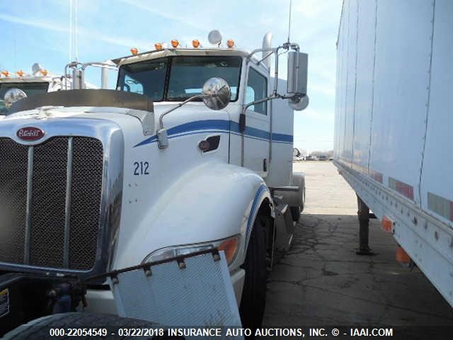 1XPHDU9X97D687060 - 2007 PETERBILT 386 WHITE photo 2