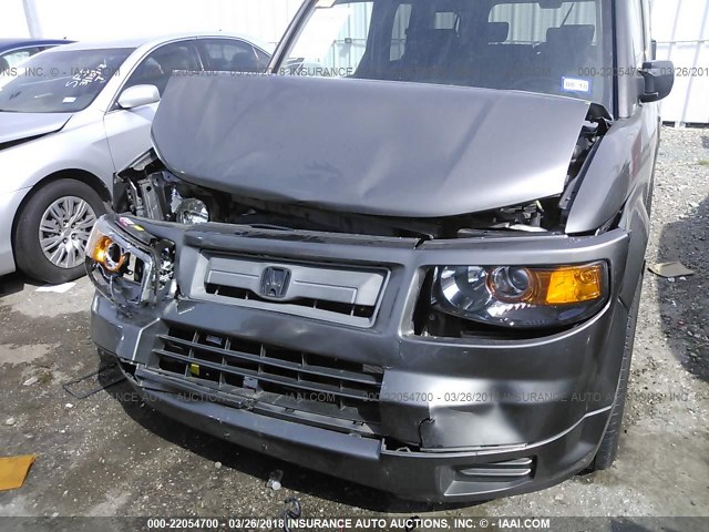 5J6YH18968L010007 - 2008 HONDA ELEMENT SC GRAY photo 6