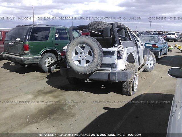 1J4AA2D1XBL601542 - 2011 JEEP WRANGLER SPORT ვერცხლისფერი ფოტო 4