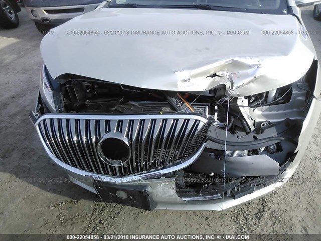 1G4GB5GRXGF206715 - 2016 BUICK LACROSSE 金色 照片 6