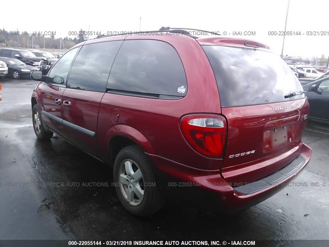 1D4GP24R06B708022 - 2006 DODGE GRAND CARAVAN SE RED photo 3