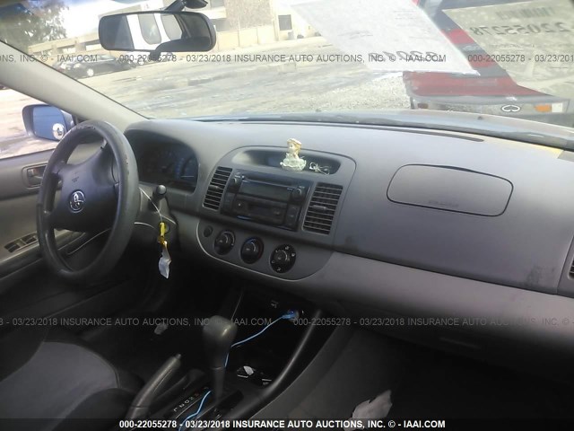 4T1BE32K03U751473 - 2003 TOYOTA CAMRY LE/XLE/SE BLUE photo 5
