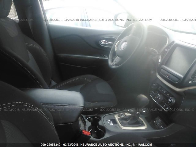 1C4PJMCS1GW188907 - 2016 JEEP CHEROKEE LATITUDE Ağ foto 5