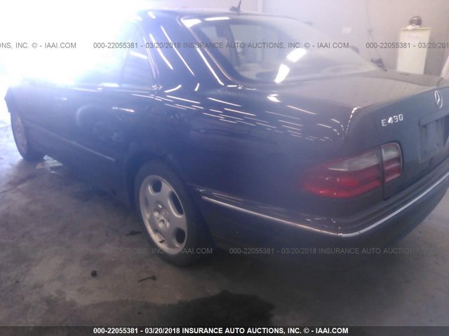 WDBJF70J71X059588 - 2001 MERCEDES-BENZ E 430 BLACK photo 3