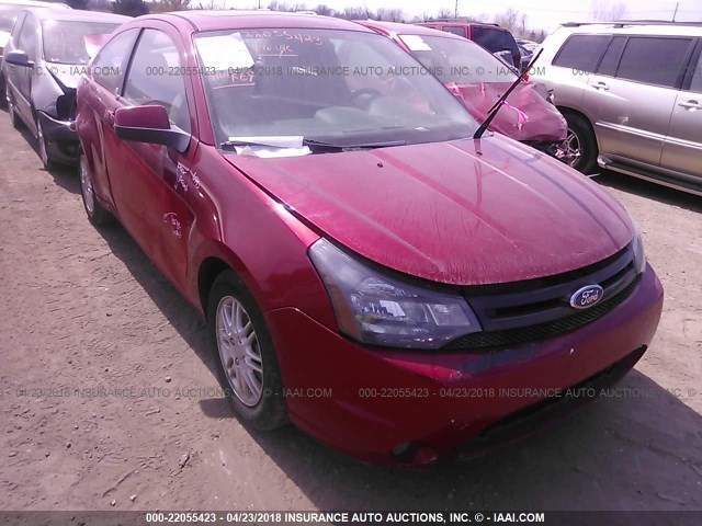 1FAHP33NX8W261707 - 2008 FORD FOCUS SE/SEL/SES RED photo 1