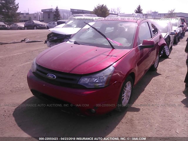 1FAHP33NX8W261707 - 2008 FORD FOCUS SE/SEL/SES RED photo 2