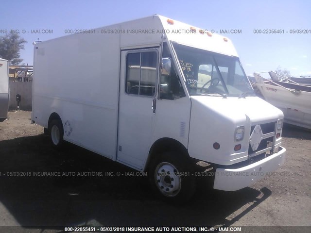 4UZA4FF47VC792123 - 1997 FREIGHTLINER CHASSIS M LINE WALK-IN VAN WHITE photo 1