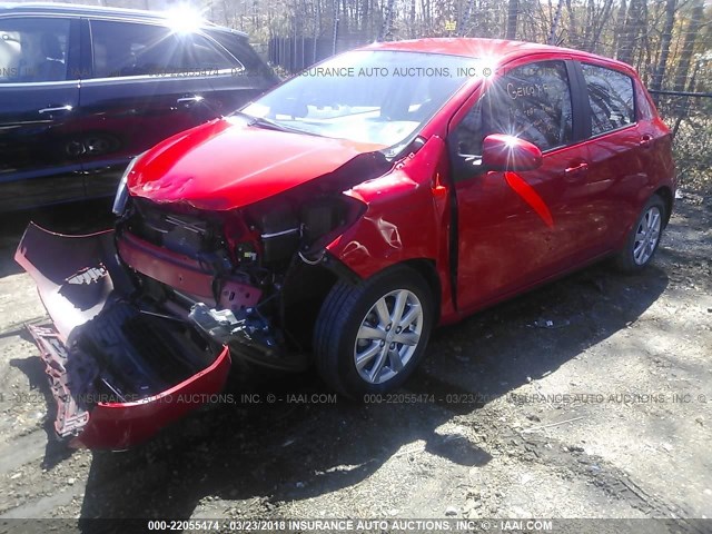 VNKKTUD30FA022862 - 2015 TOYOTA YARIS RED photo 2