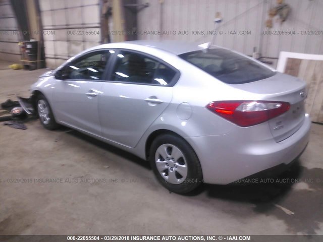 KNAFK4A63F5437269 - 2015 KIA FORTE LX SILVER photo 3