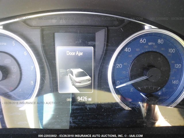 4T1BF1FK3HU321777 - 2017 TOYOTA CAMRY LE/XLE/SE/XSE Weiß Foto 7