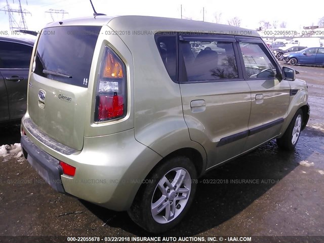 KNDJT2A2XA7115124 - 2010 KIA SOUL +/!/SPORT GREEN photo 4