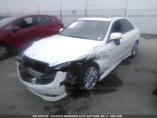 WDDGF54X19R071577 - 2009 MERCEDES-BENZ C 300 WHITE photo 2