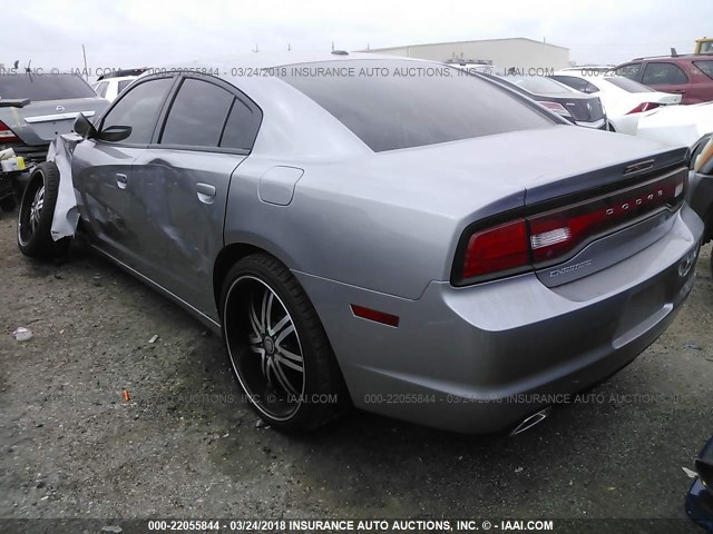 2C3CDXBGXEH356516 - 2014 DODGE CHARGER SE SILVER photo 3