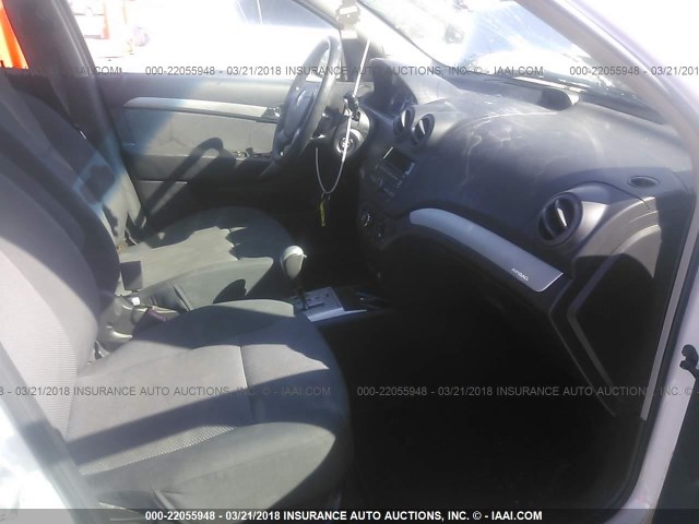 KL1TD5DE5BB147482 - 2011 CHEVROLET AVEO LS/LT 白色 照片 5