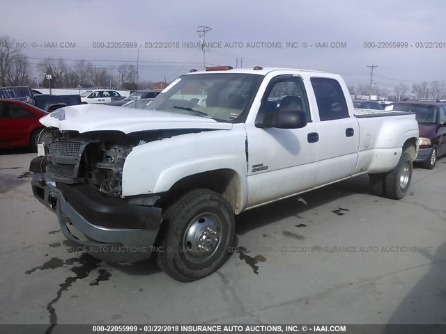 1GCJK33134F146058 - 2004 CHEVROLET SILVERADO K3500 WHITE photo 2