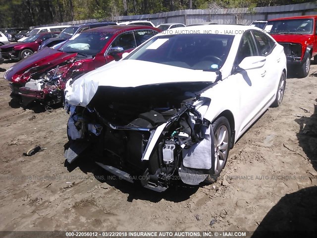 KMHFG4JG8DA217767 - 2013 HYUNDAI AZERA WHITE photo 2